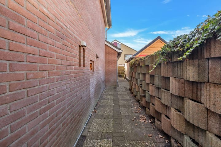 Photo 7 of Oosterstraat 42