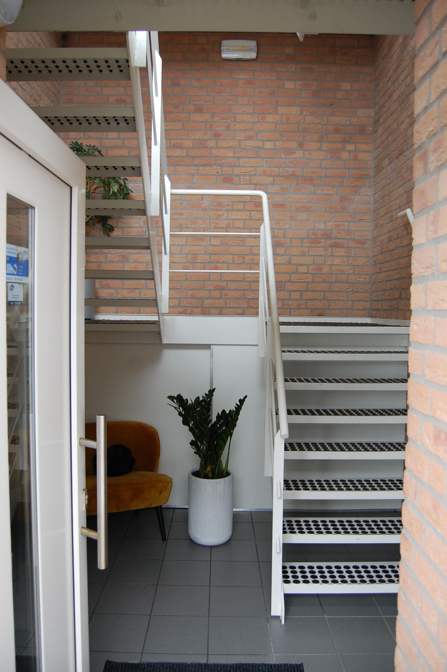 View photo 3 of Industrieweg 160-B