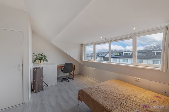 Foto 28 van Reggestraat 31