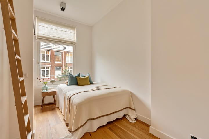 Photo 19 of Nicolaas Maesstraat 80-2