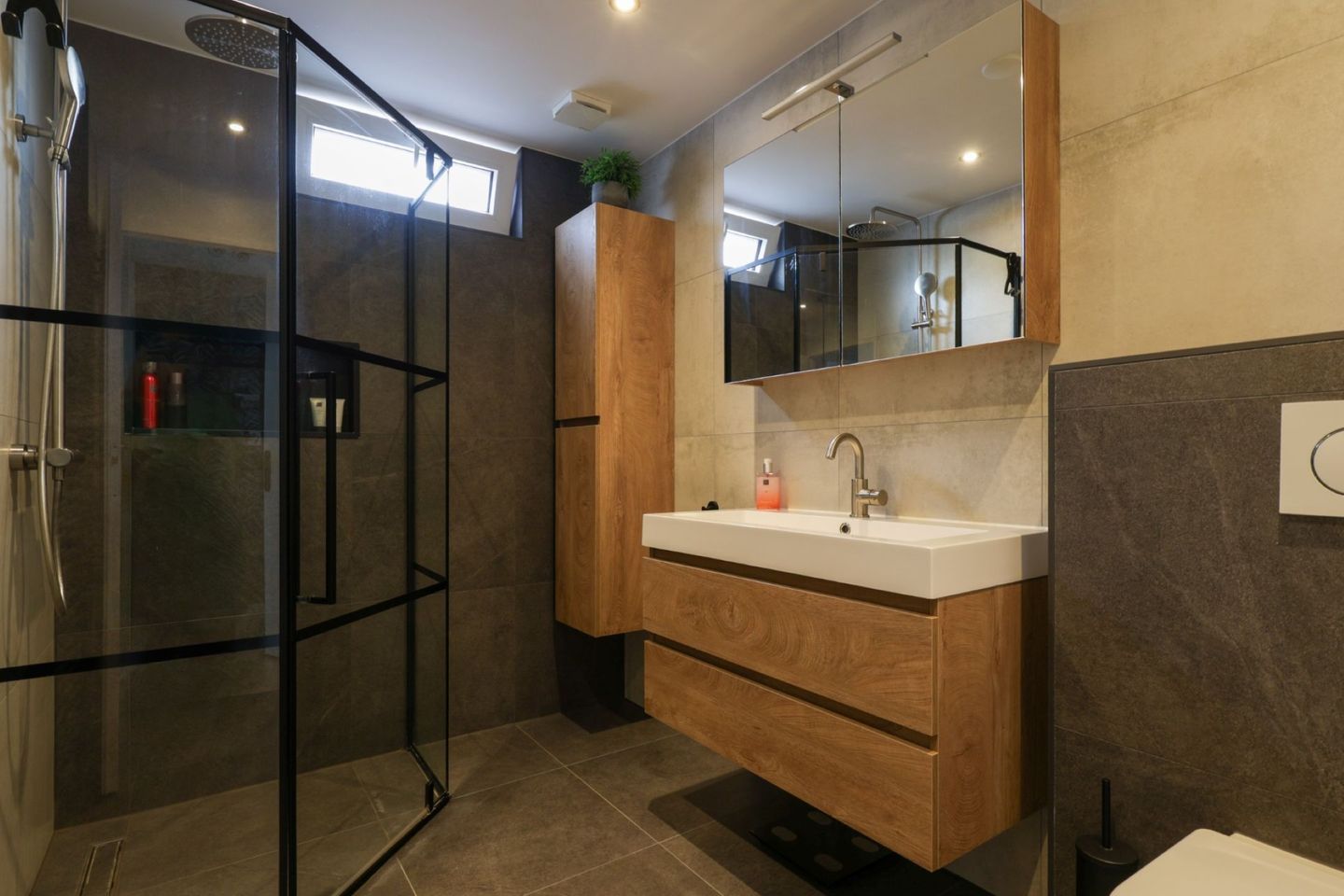 Foto 19 van Zadelmaker 28