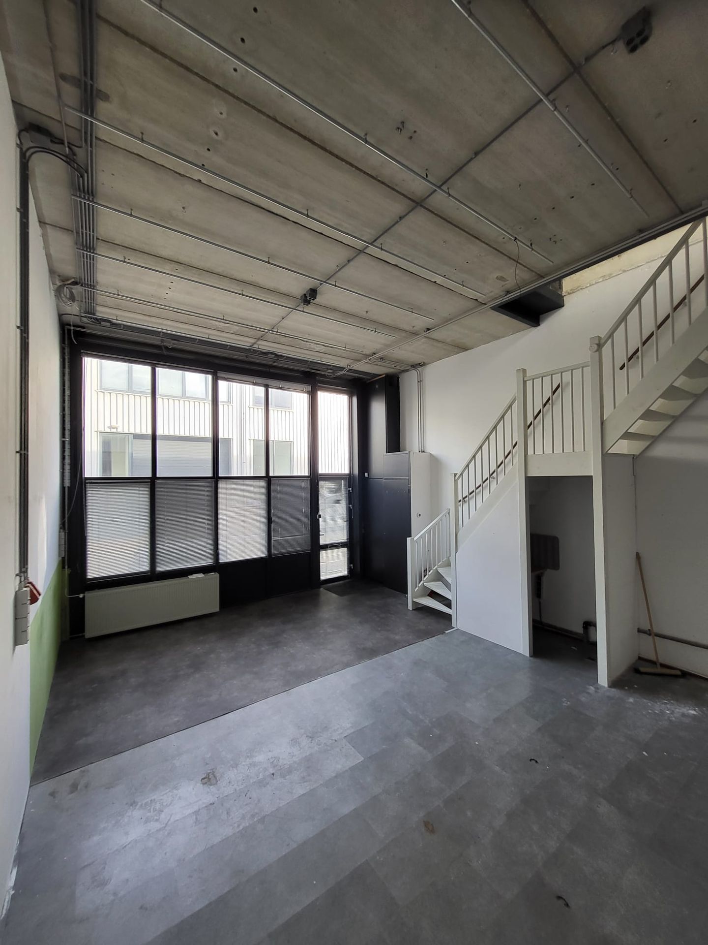 Bekijk foto 3 van Neerloopweg 3-A3