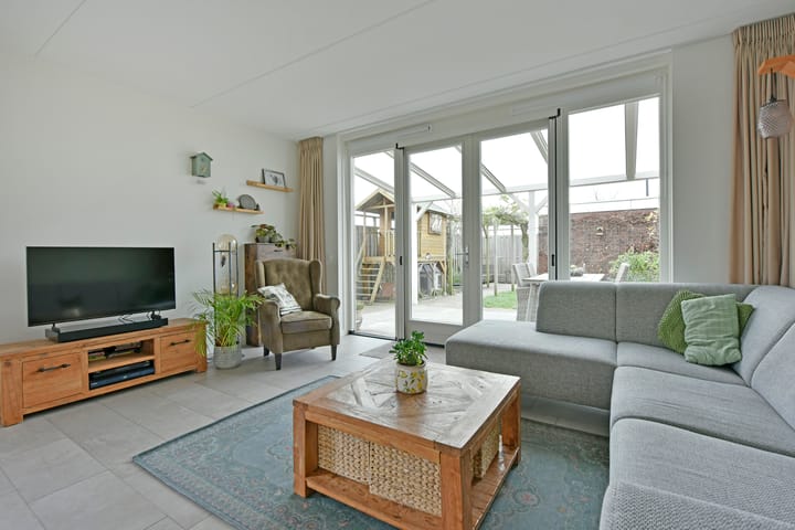 Photo 2 of Liguster 18