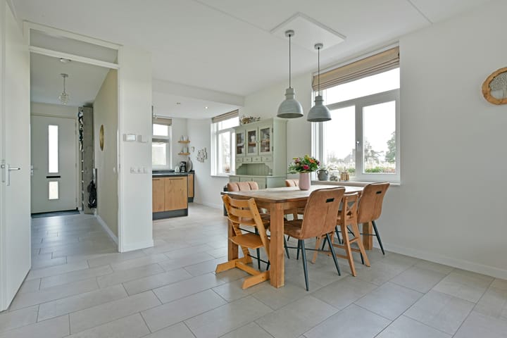 Photo 11 of Liguster 18