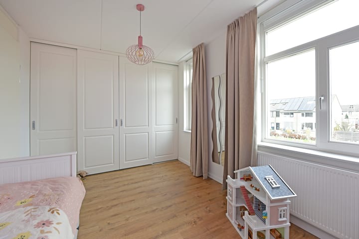 Photo 15 of Liguster 18