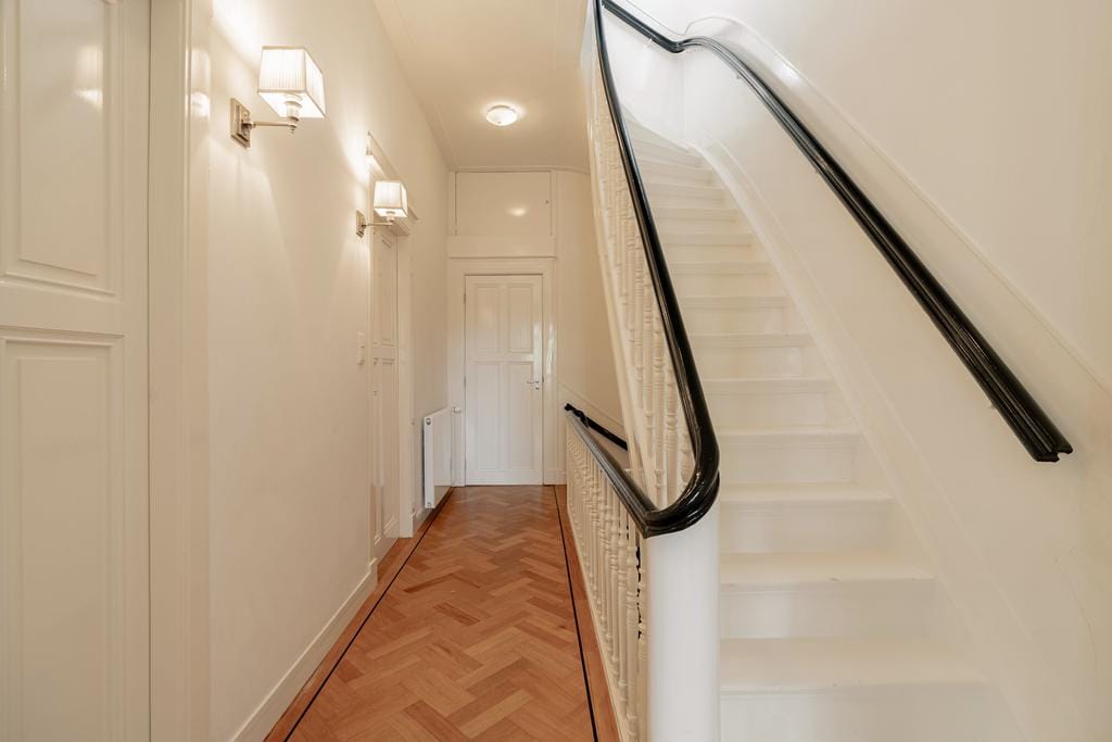 Photo 2 of Frans van Mierisstraat 69-2