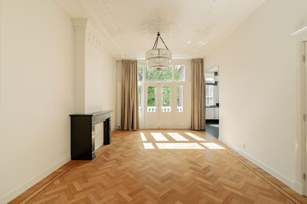 Photo 6 of Frans van Mierisstraat 69-2