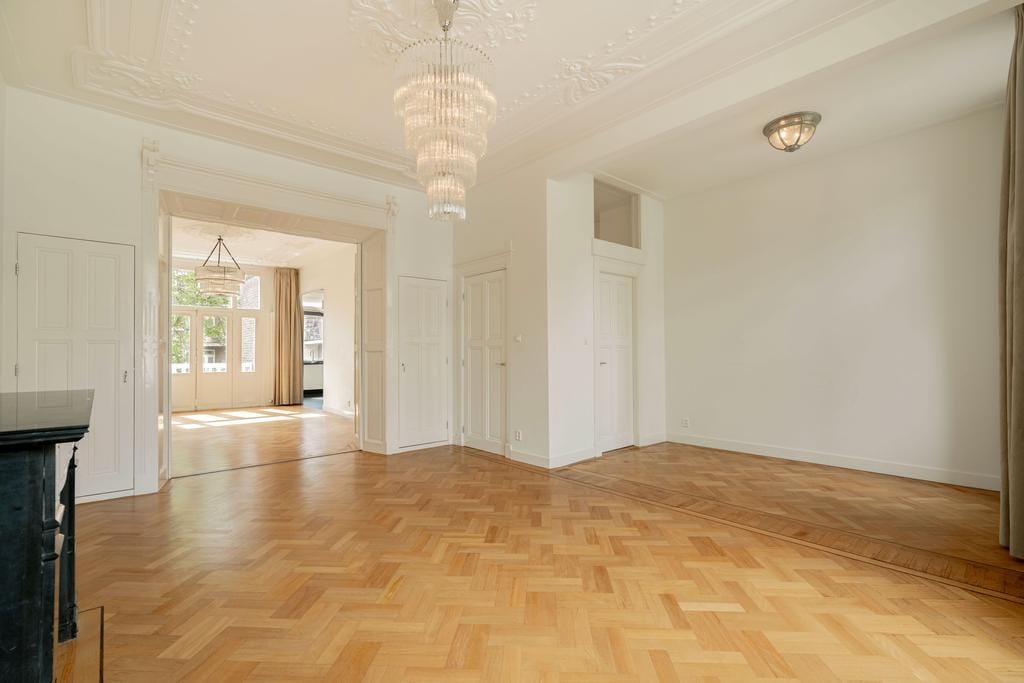 Photo 8 of Frans van Mierisstraat 69-2