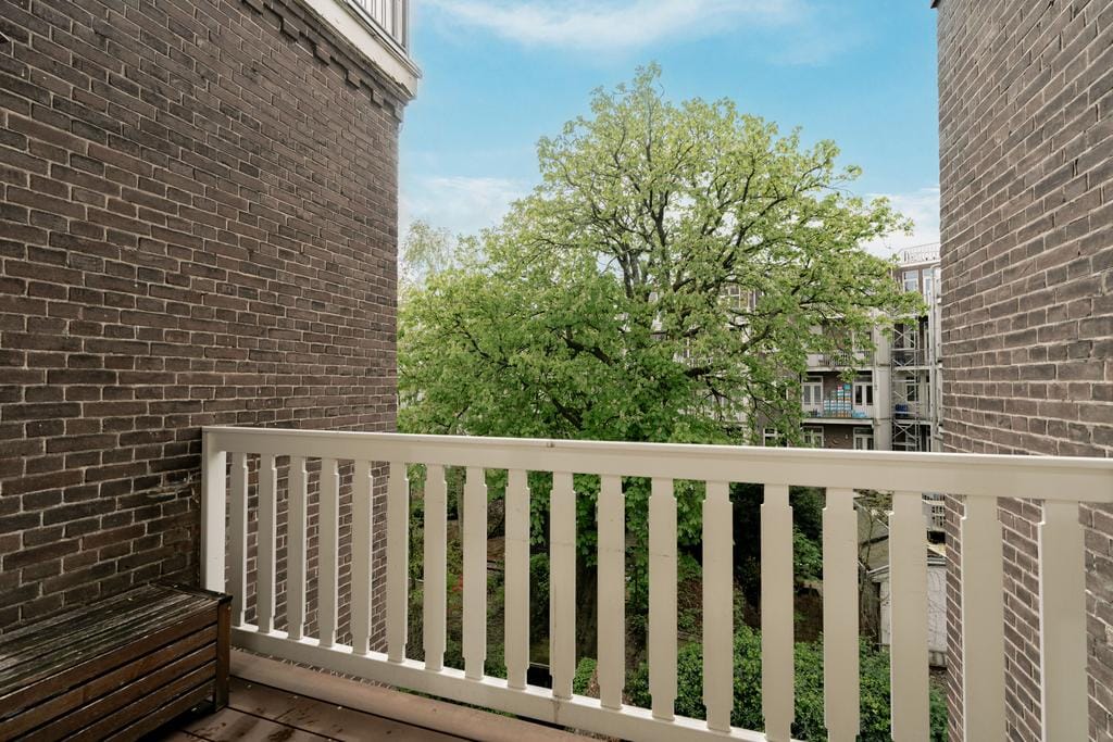 Photo 10 of Frans van Mierisstraat 69-2