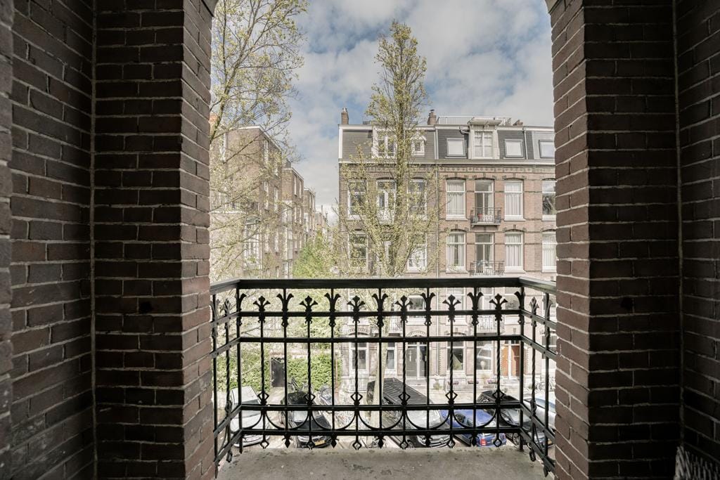 Photo 14 of Frans van Mierisstraat 69-2