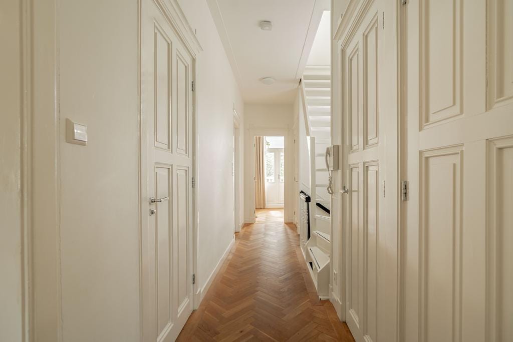 Photo 19 of Frans van Mierisstraat 69-2