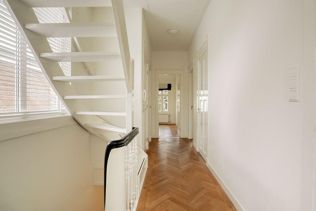 Photo 20 of Frans van Mierisstraat 69-2