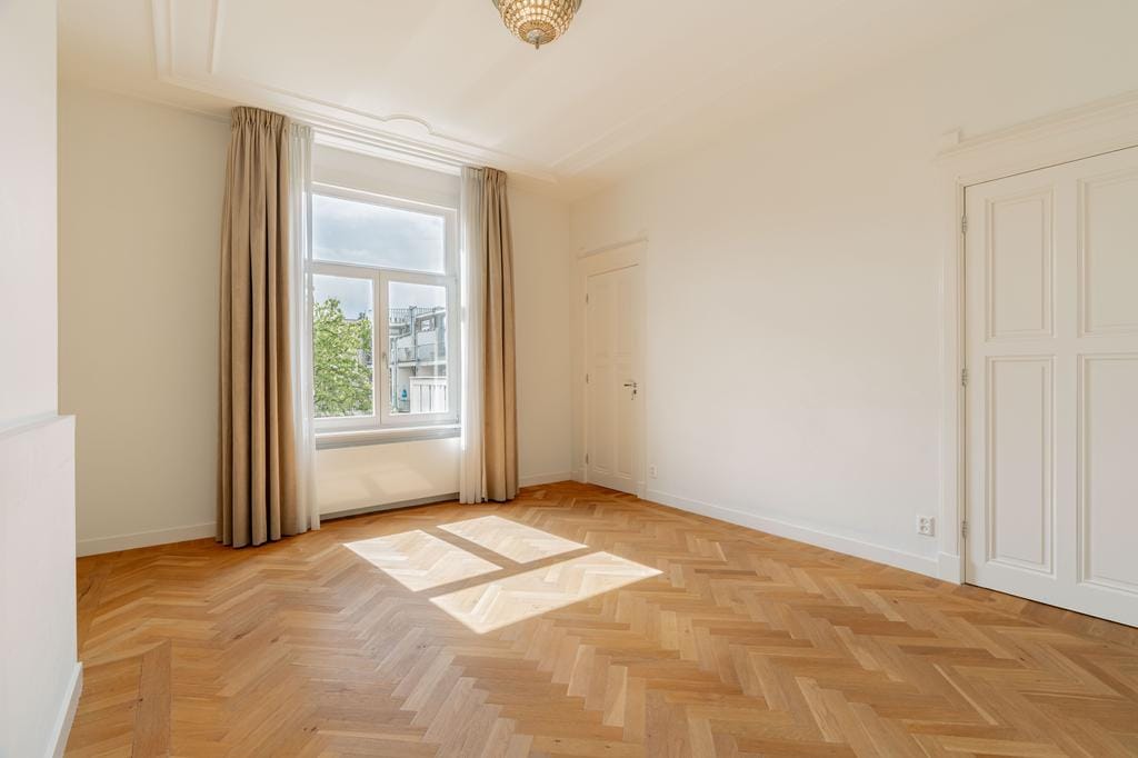 Photo 32 of Frans van Mierisstraat 69-2