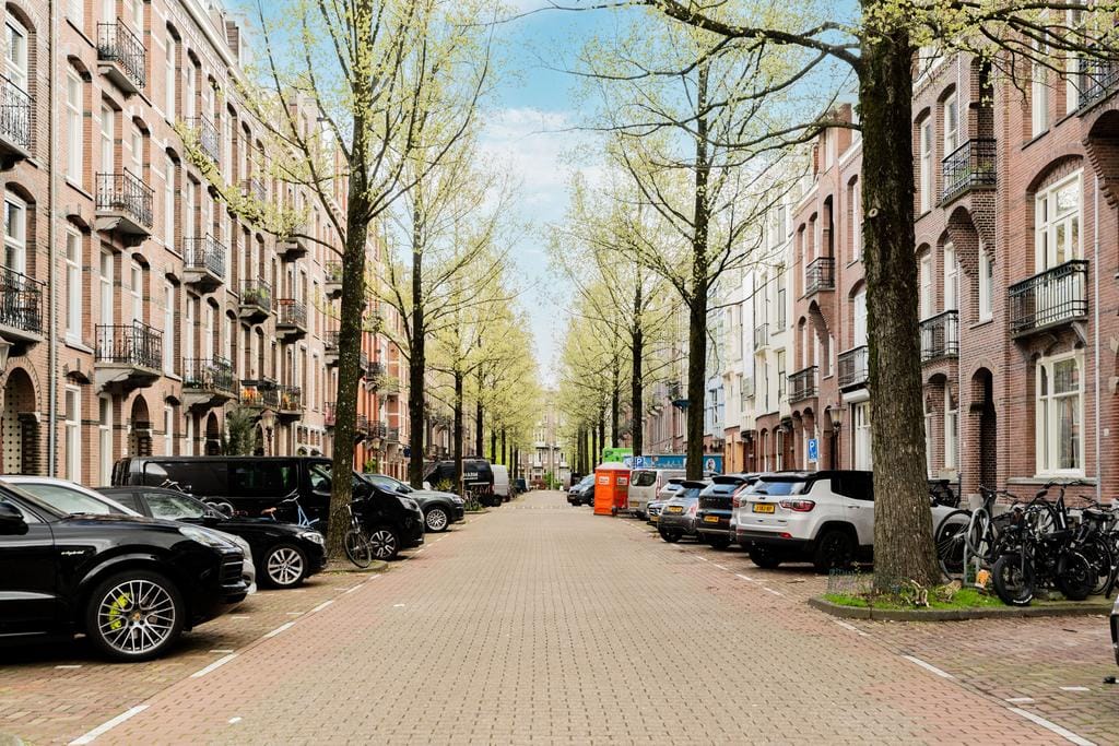 Photo 46 of Frans van Mierisstraat 69-2