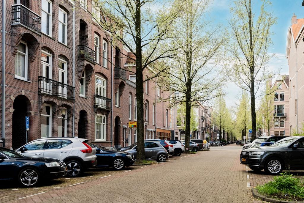 Photo 47 of Frans van Mierisstraat 69-2