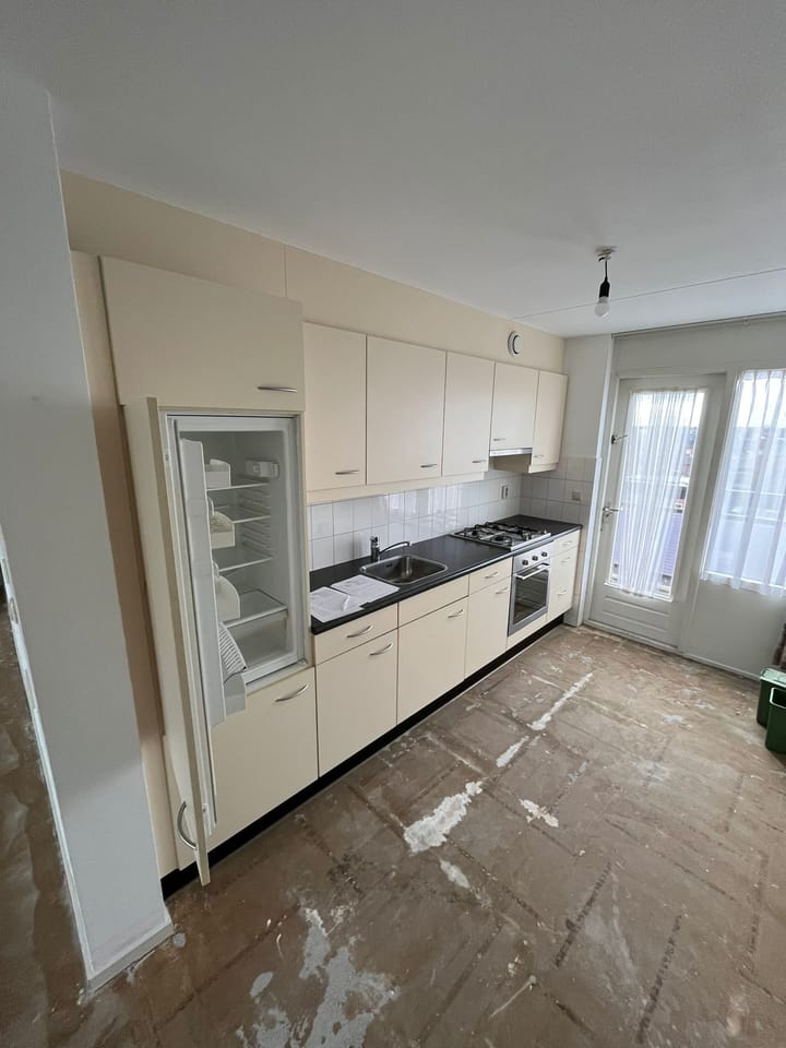 Photo 5 of Cantheelen 4-83