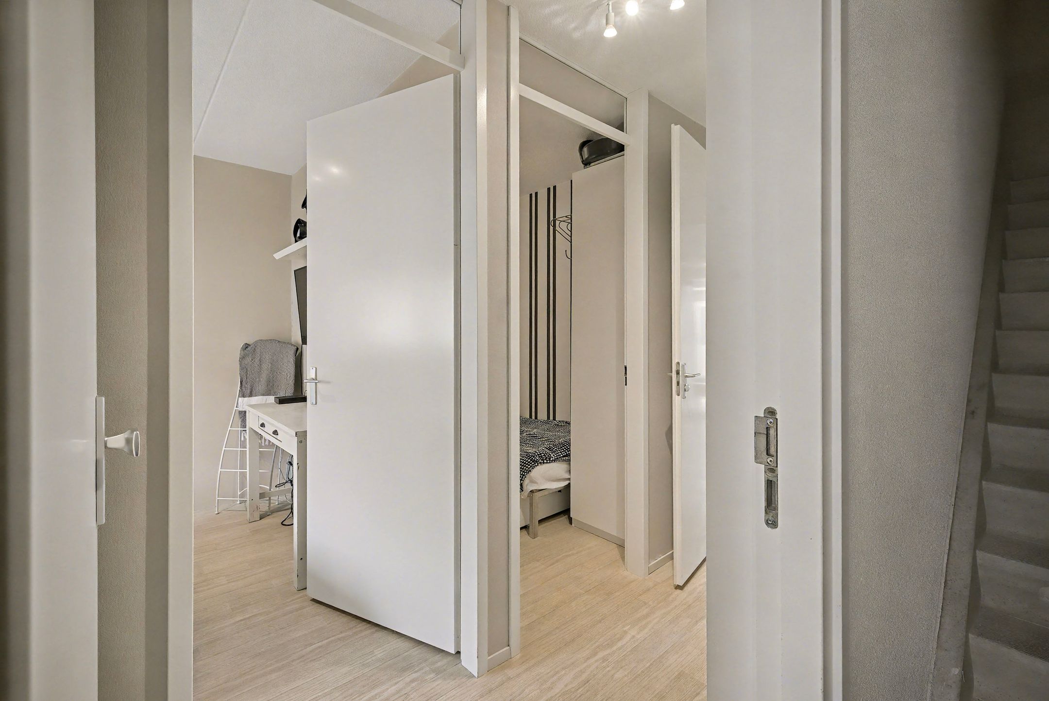 Photo 9 of Narcisstraat 21