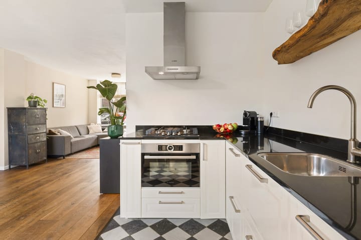 Photo 9 of Dr. Schaepmanstraat 81