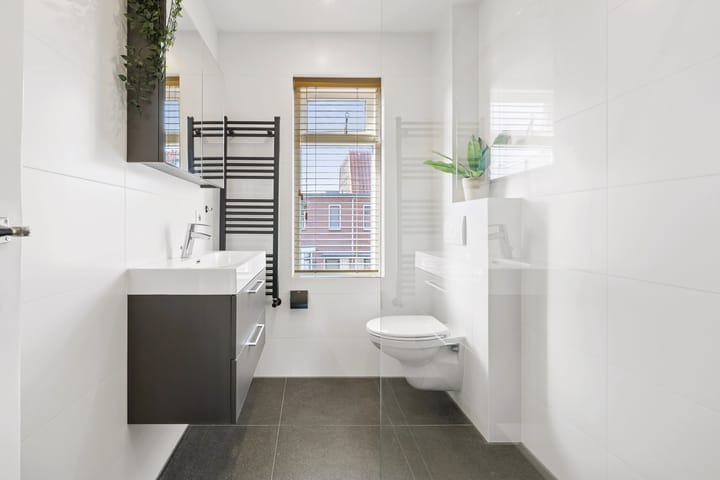 Photo 20 of Dr. Schaepmanstraat 81