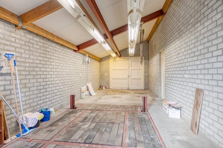 Photo 35 of Jagershei 17