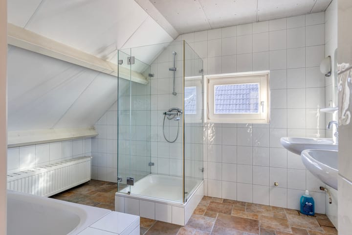 Photo 46 of Jagershei 17