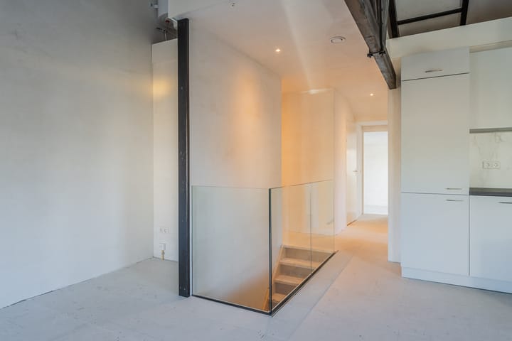 Photo 8 of Rijksstraatweg 183-A