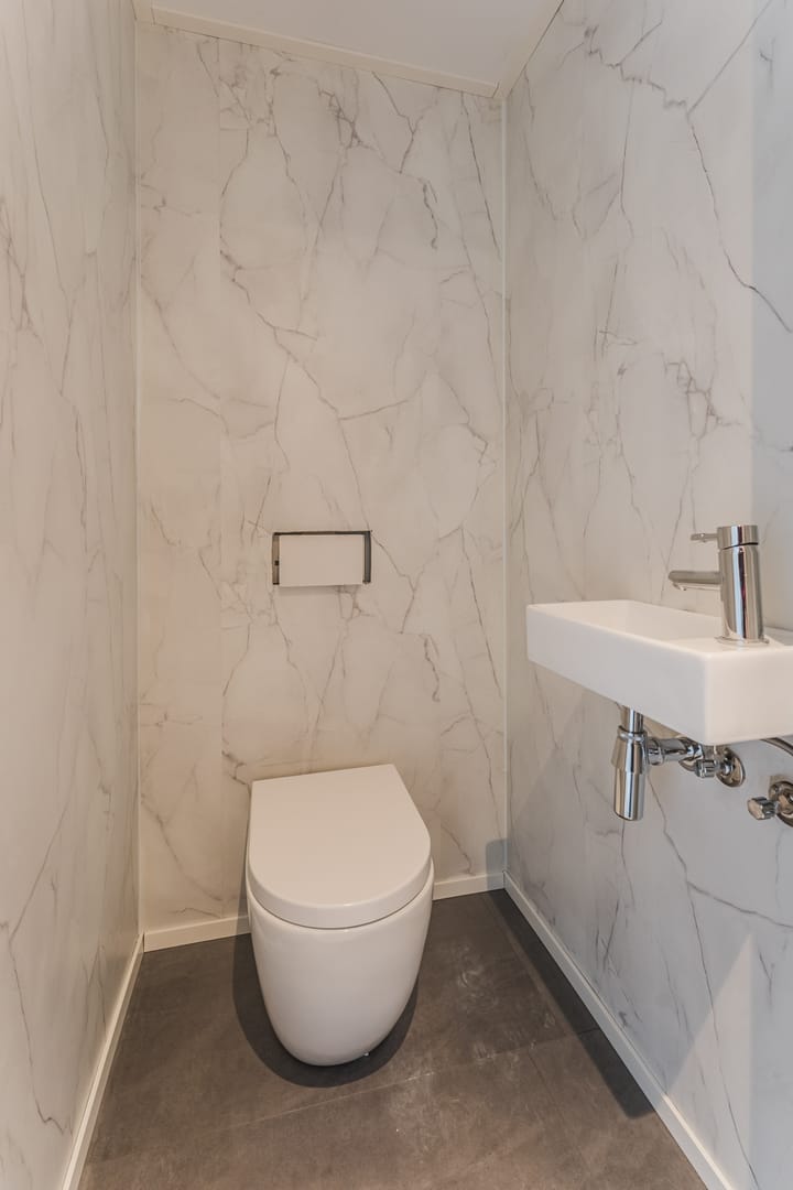 Photo 10 of Rijksstraatweg 183-A