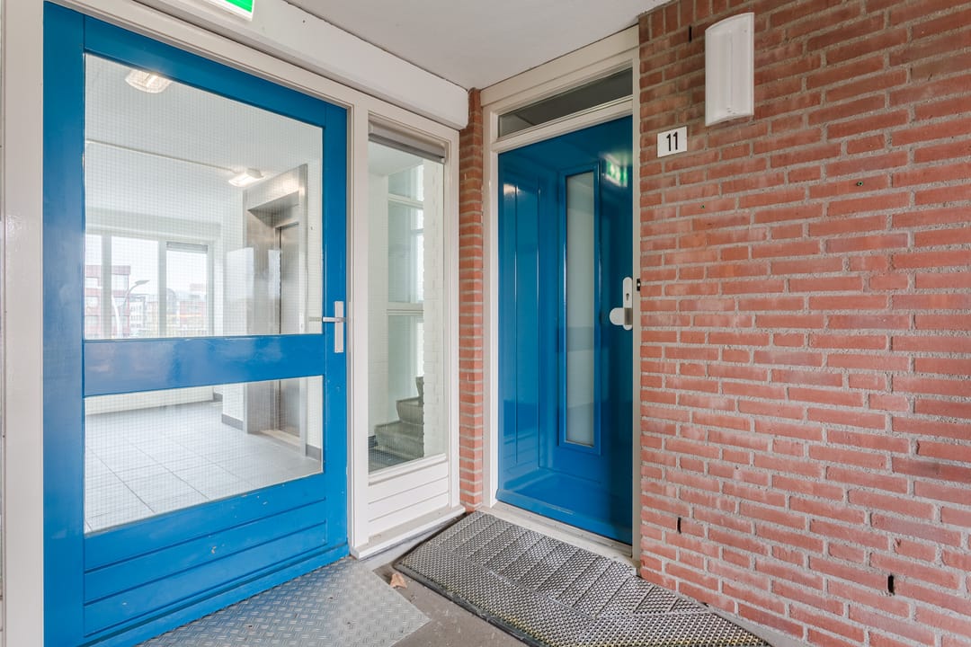 Photo 7 of Valkenierstraat 11