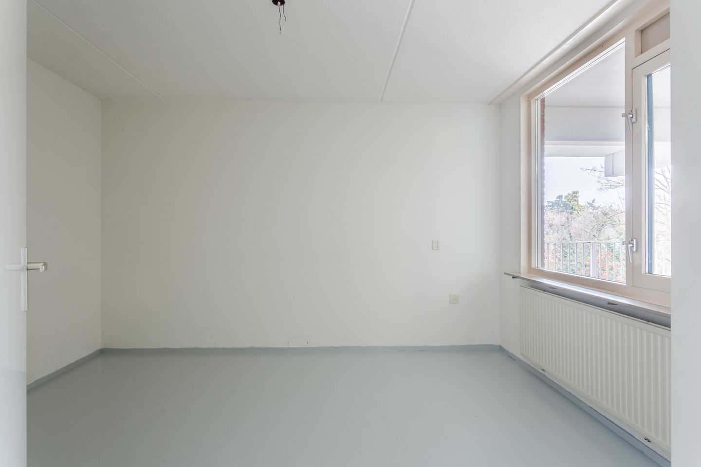 Photo 20 of Valkenierstraat 11