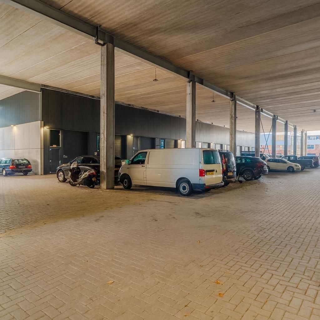 Bekijk foto 2 van Wateringweg 1-A01