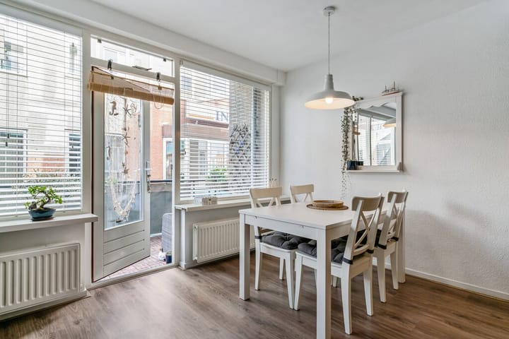 Photo 9 of Raadhuisstraat 9