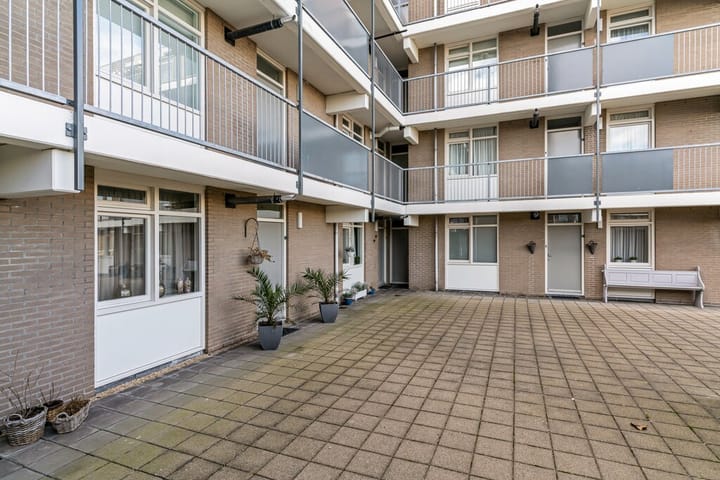 Photo 20 of Raadhuisstraat 9