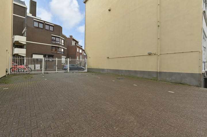 Photo 20 of Zeekant 43-A