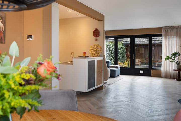 Foto 12 van Hertenlaan 17