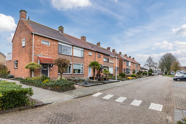 Photo 8 of Kardinaal Frankenbergstraat 21