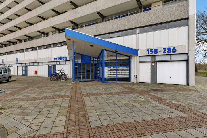 Photo 7 of Tjaarda 220