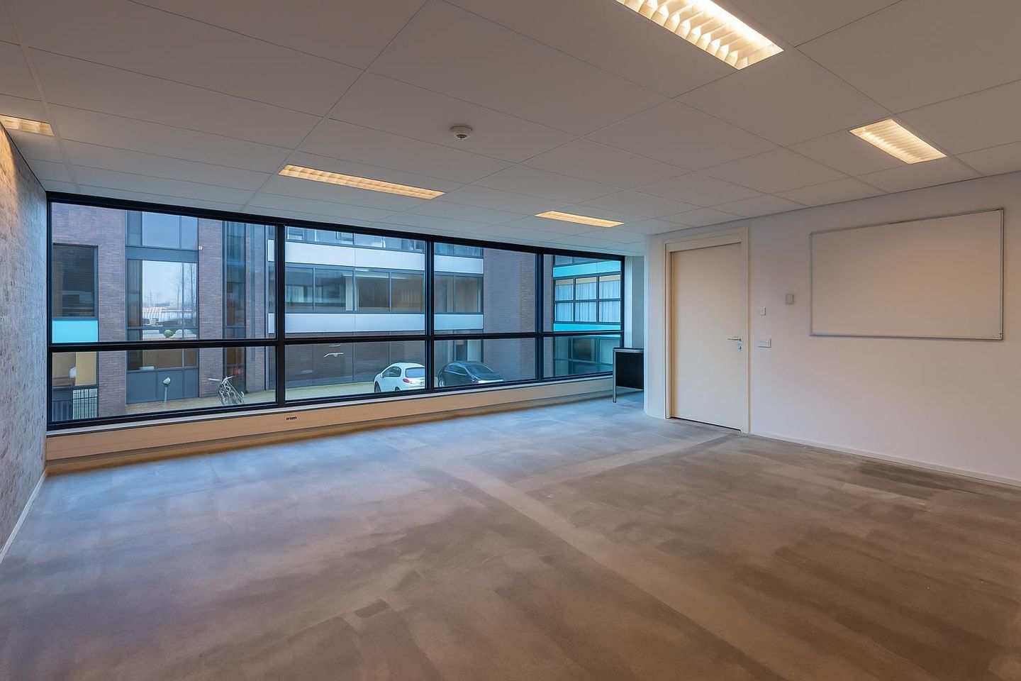 Bekijk foto 4 van Einthovenstraat 47