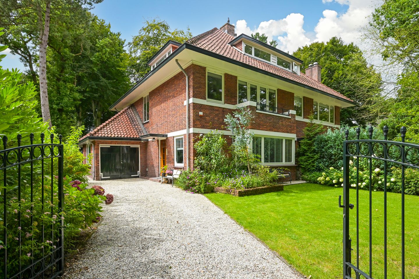 Foto 1 van Eikenlaan 14-A