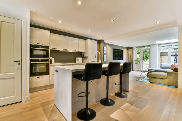 Photo 5 of Van Speijkstraat 129-H