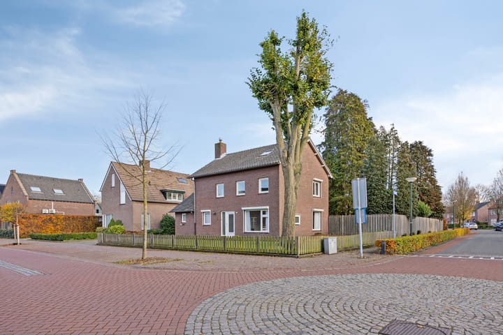 Foto 2 van Lensheuvel 19