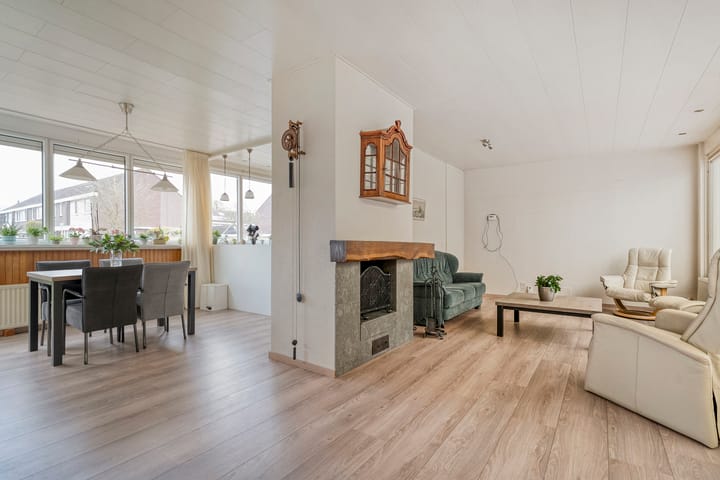 Photo 9 of Constantijn Huygensstraat 32