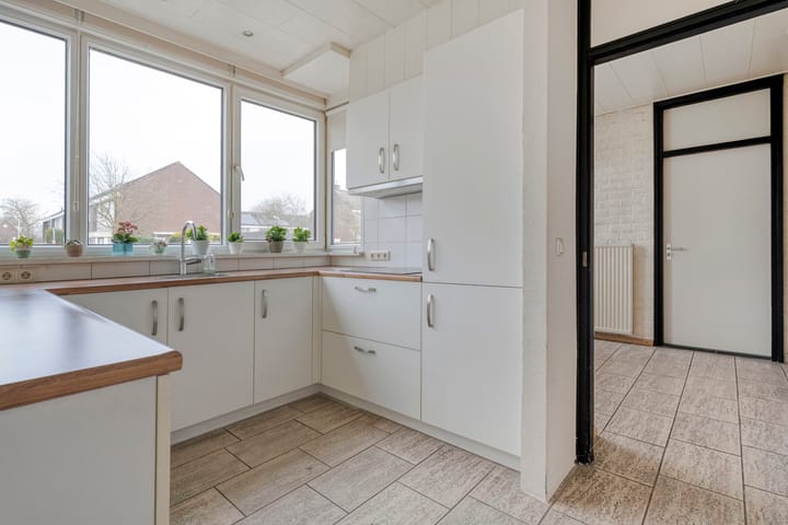 Photo 18 of Constantijn Huygensstraat 32