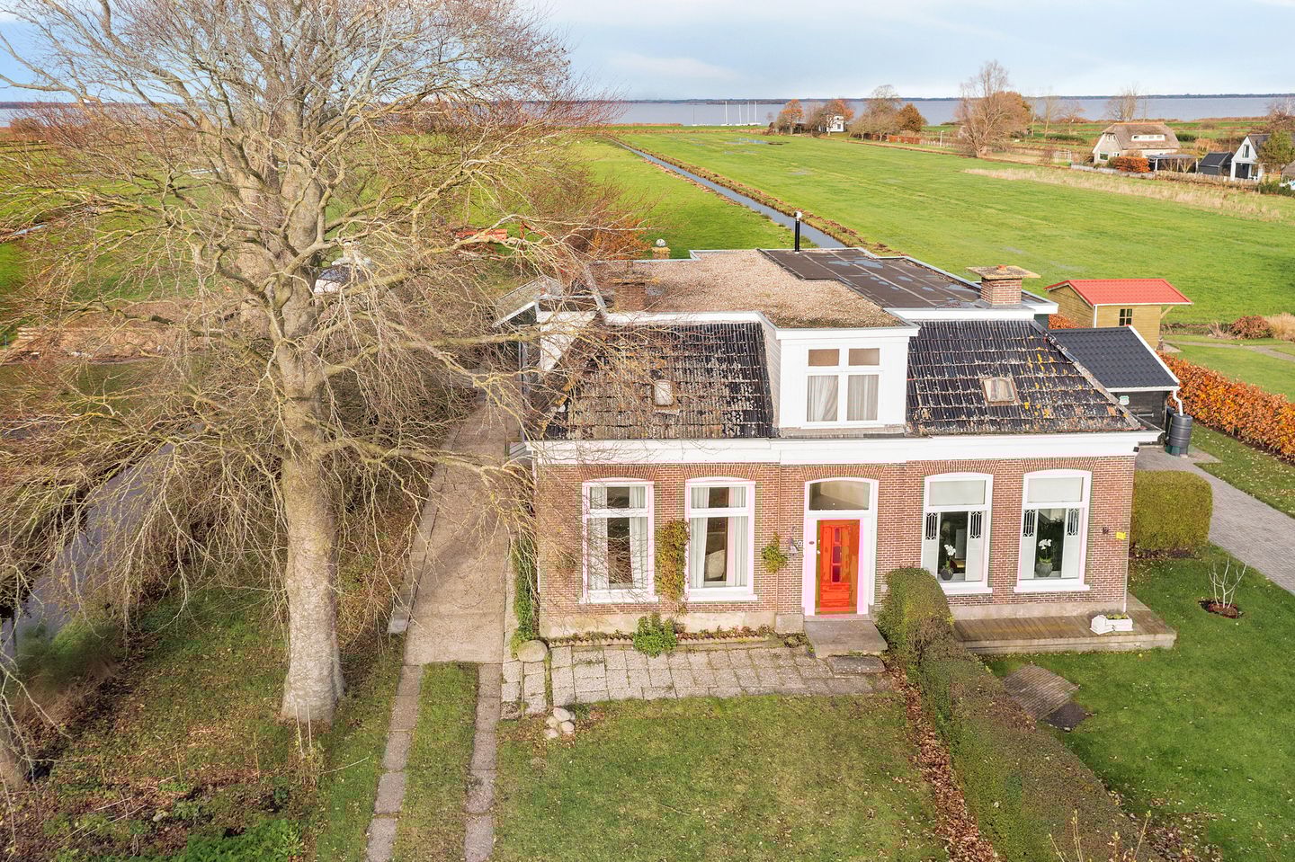 Foto 1 van Hoofdweg 9