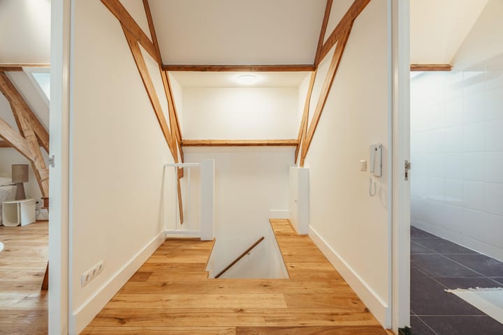 Foto 21 van Van Baerlestraat 17-3