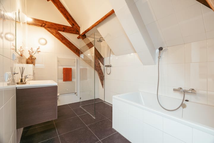 Foto 37 van Van Baerlestraat 17-3