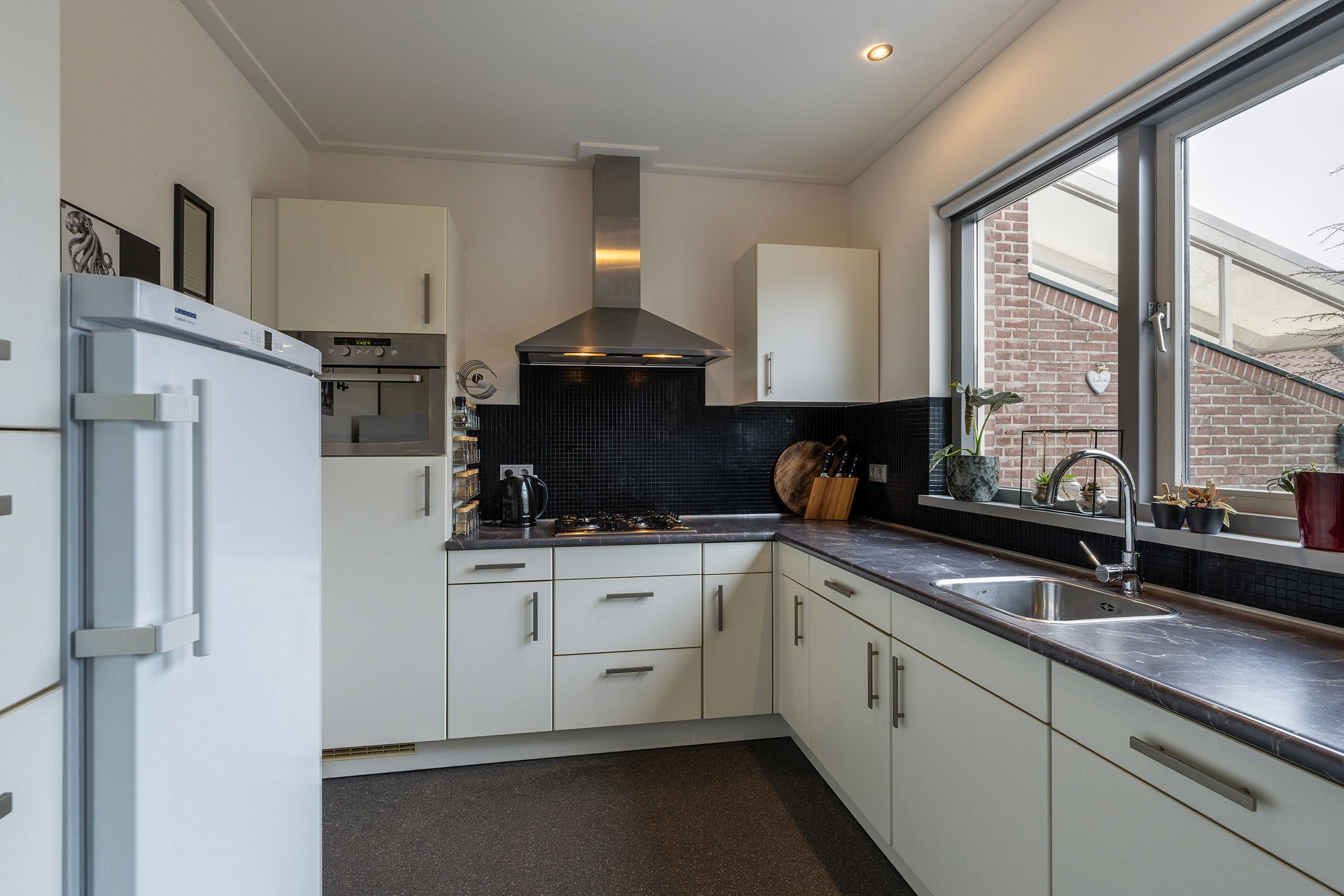 Foto 3 van Tienhoven 8