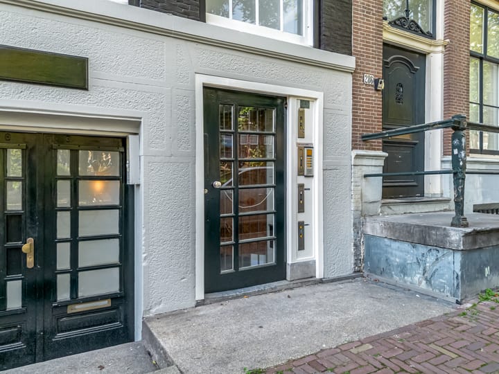 Photo 2 of Nieuwezijds Voorburgwal 288-4