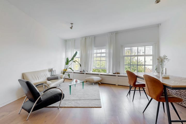 Photo 3 of Nieuwezijds Voorburgwal 288-4