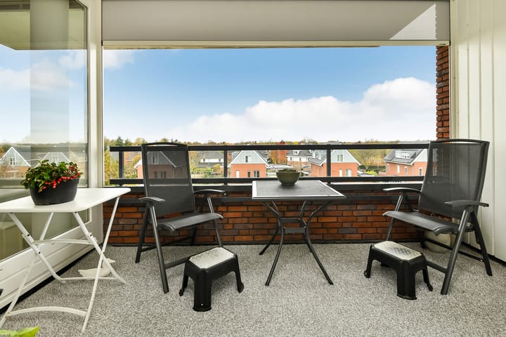 Photo 12 of Juno 167