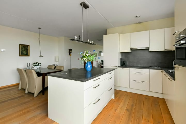 Photo 18 of Juno 167